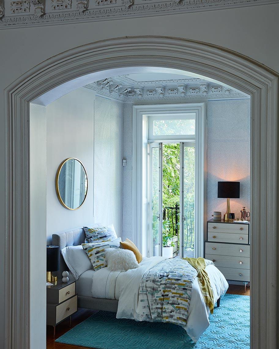2_b8-main-tufted-bed-sp17_0048